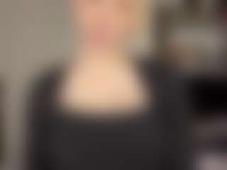 Live cam show with Emma - Blue Eyes on Dare Cams