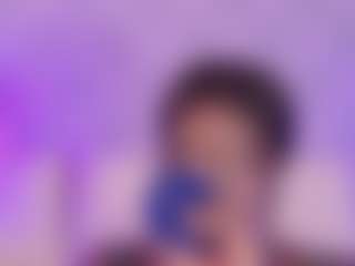 Live cam show with Britany More - Curvy Young Adult on Hubzter Live