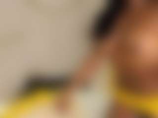 Live cam show with Britany More - Squirt on Camsoda