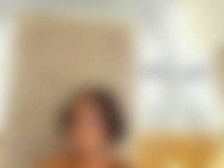 Live cam show with Britany More - Brown Eyes on Camsoda