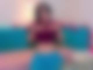 Live cam show with CarmelinaTebbe - Flashing on CamClone
