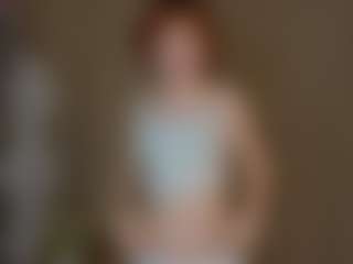 Live cam show with CarmelinaTebbe - Ass Clapping on StripNow