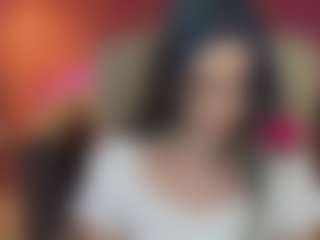 ElisWild's Live Sex Cam Show