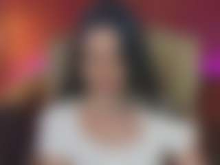 ElisWild's Live Sex Cam Show
