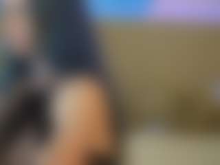 Live cam show with ElisWild - Green Eyes on sexylive.show