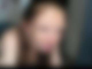 Live cam show with EmilyStevart - Findomme on Streamer API
