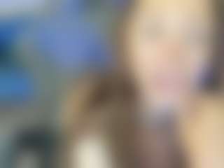 Live cam show with EmilyStevart - Girlnextdoor on Streamer API