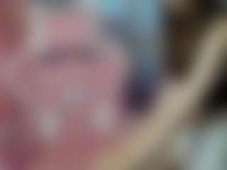 Live cam show with EmilyStevart - Teasing on Hubzter Live