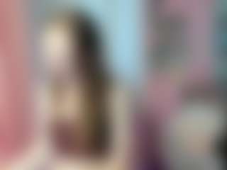 Live cam show with EmilyStevart - Skinny on Camsoda