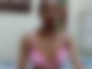 Live cam show with FluffyPeach23 - Deepthroat on Camsoda