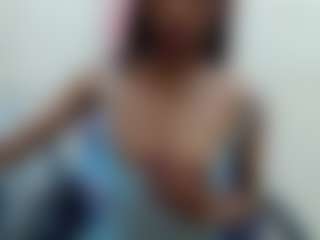 Live cam show with FluffyPeach23 - Oil on Camsoda