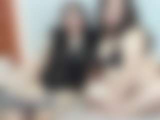 genesis-y-moon's Live Sex Cam Show