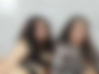 genesis-y-moon's Live Sex Cam Show