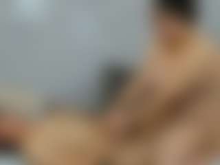 genesis-y-moon's Live Sex Cam Show