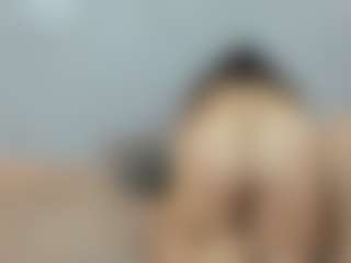 genesis-y-moon's Live Sex Cam Show