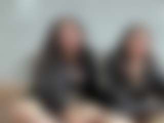 genesis-y-moon's Live Sex Cam Show