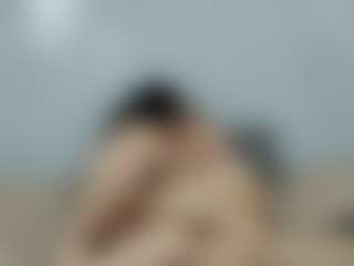 genesis-y-moon's Live Sex Cam Show