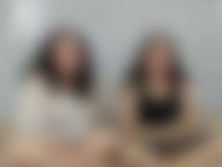 genesis-y-moon's Live Sex Cam Show