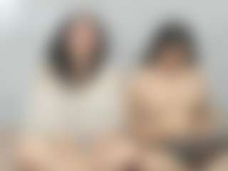 genesis-y-moon's Live Sex Cam Show