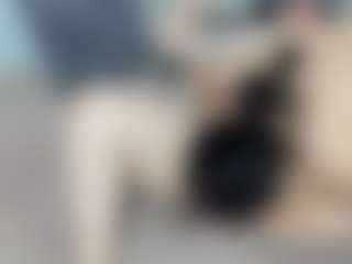 genesis-y-moon's Live Sex Cam Show