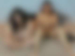 genesis-y-moon's Live Sex Cam Show