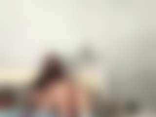 Live cam show with GwennBrevard - Cute on Hubzter Live