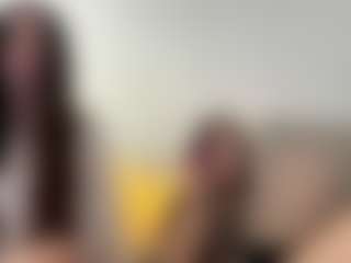 Live cam show with GwennBrevard - Shaved Pussy on Camsoda