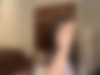 Live cam show with GwennBrevard - Cute on Dare Cams