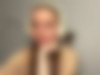 Live cam show with KamBeighley - White on Hubzter Live | georgia