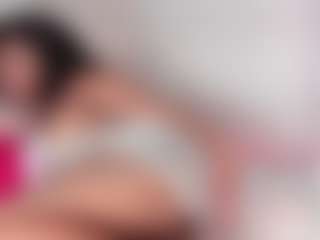 Live cam show with KendallWestt - Strip Brown Hair on Uber Horny