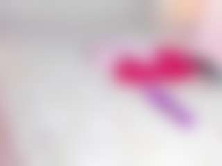 Live cam show with KendallWestt - Sexwebcam Lovense on StripNow