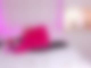 Live cam show with KendallWestt - Muscle on madthumbs