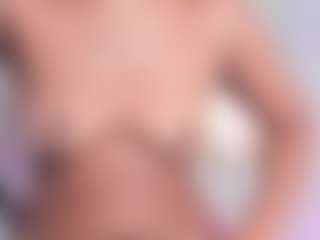 Live cam show with KendallWestt - Facial on Camsoda
