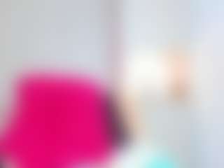 Live cam show with KendallWestt - Small Tits Brown Hair on Gym Cam Girls