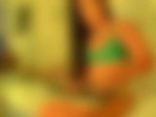 Live cam show with lilyyrose - Threesome on xfollow cams