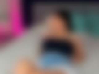 Live cam show with Lunar-Hazee - Body Massage on slutload