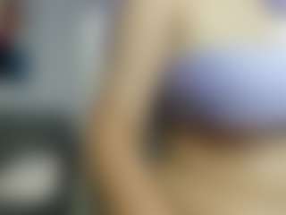 Live cam show with Nayla-Luxe - Granny Petite on Soda Cam
