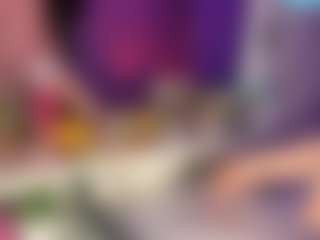 Live cam show with NeldaTinnin - Mature on fuklive.com