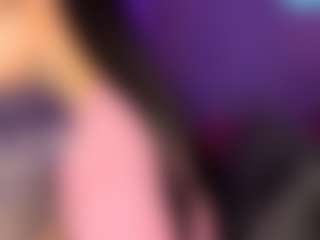 Live cam show with NeldaTinnin - Foot Fetish Black on Camsoda