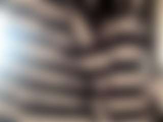 NeldaTinnin MILF webcam performer live streaming