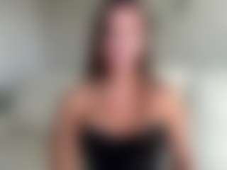 Live cam show with PatsyBisarra - Rub on Porn Luv