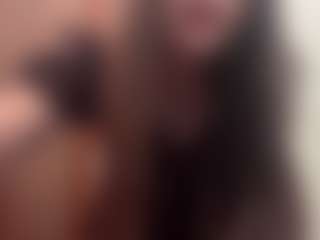 Live cam show with Mary - Flashing on madthumbs
