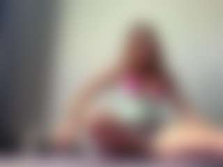 Live cam show with Marry - HD on TeamSkeetLive