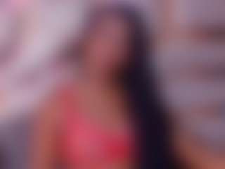 Live cam show with rossiecameron - Ebony on fapnchat | colombia