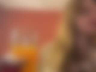 SandaMazzarella's Live Sex Cam Show