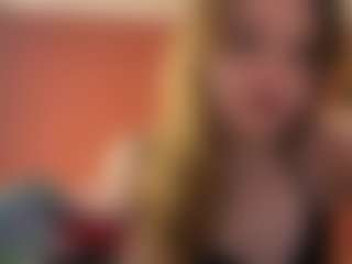 SandaMazzarella's Live Sex Cam Show