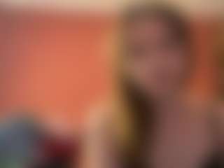SandaMazzarella's Live Sex Cam Show