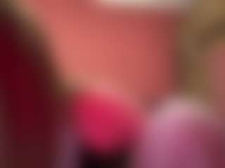 SandaMazzarella's Live Sex Cam Show