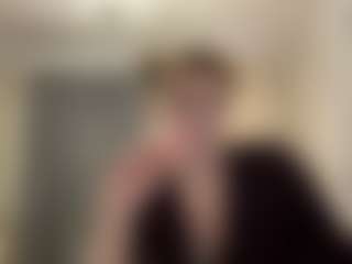 SandaMazzarella's Live Sex Cam Show