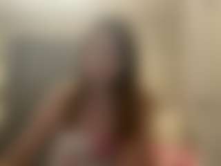 Live cam show with Sanda - Genital Piercings on StripNow